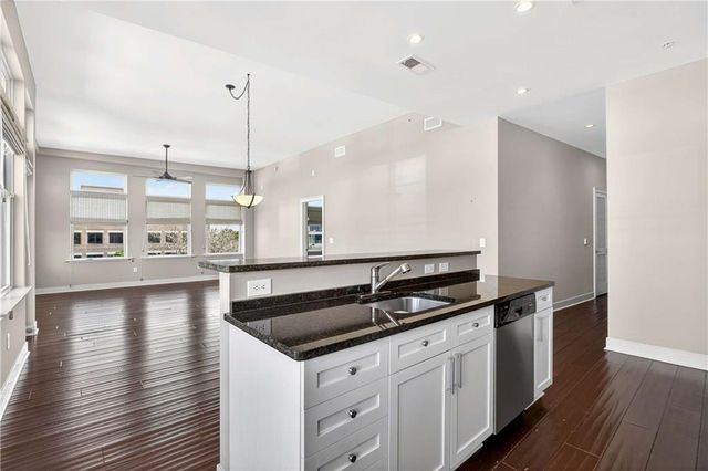 201 W Ponce De Leon Avenue 702, Decatur, GA 30030