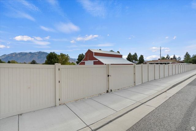 1600 W 11400 S, South Jordan, UT 84095