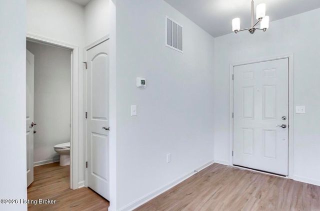 4707 Golden Eagle Dr, Louisville, KY 40245