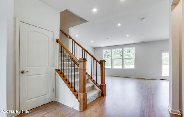 4707 Golden Eagle Dr, Louisville, KY 40245
