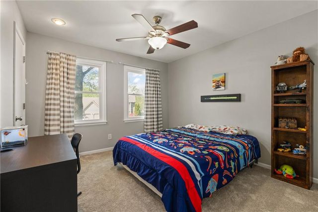 14827 S Navaho Drive, Olathe, KS 66062