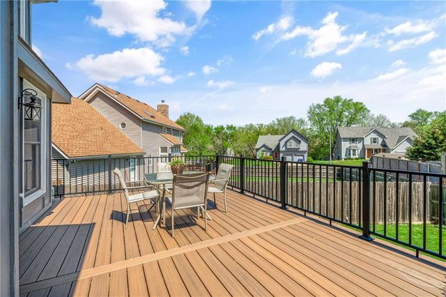 14827 S Navaho Drive, Olathe, KS 66062