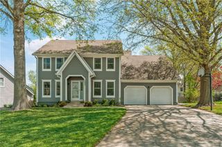 14827 S Navaho Drive, Olathe, KS 66062