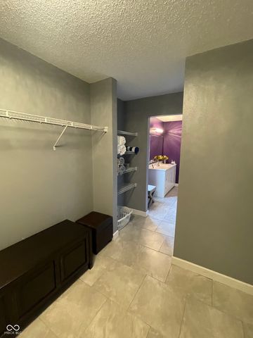 5721 Skipping Stone Drive, Indianapolis, IN 46237