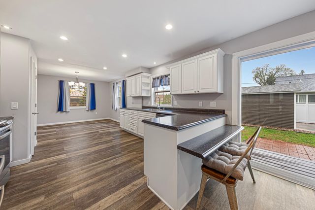 1110 Anderson Drive, Mankato, MN 56001