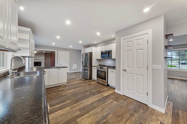 1110 Anderson Drive, Mankato, MN 56001