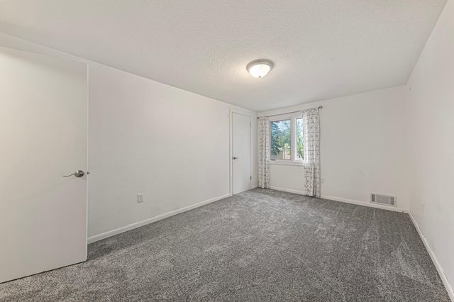 1110 Anderson Drive, Mankato, MN 56001