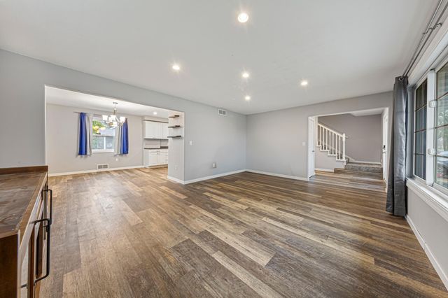 1110 Anderson Drive, Mankato, MN 56001