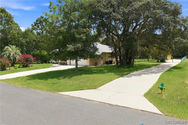 2168 W Begonia Drive, Beverly Hills, FL 34465