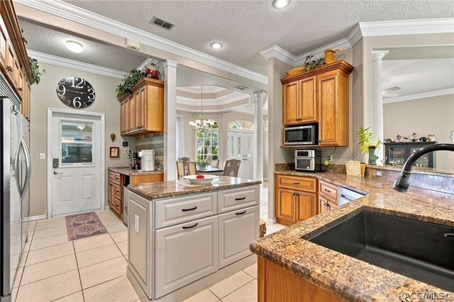 2168 W Begonia Drive, Beverly Hills, FL 34465