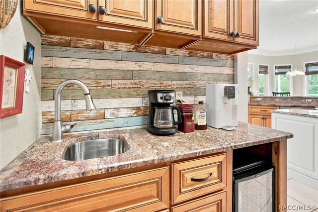 2168 W Begonia Drive, Beverly Hills, FL 34465