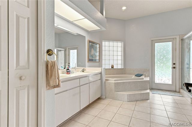 2168 W Begonia Drive, Beverly Hills, FL 34465