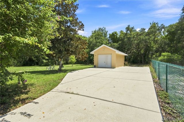 2168 W Begonia Drive, Beverly Hills, FL 34465
