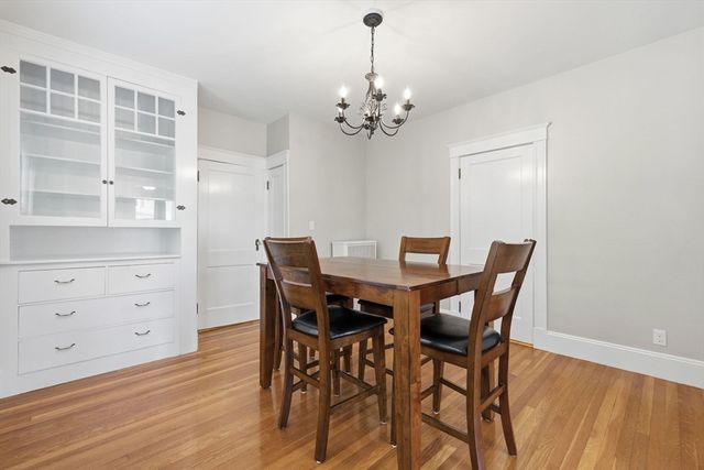 40 County St 1, Peabody, MA 01960