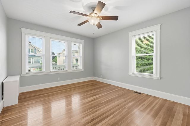 40 County St 1, Peabody, MA 01960