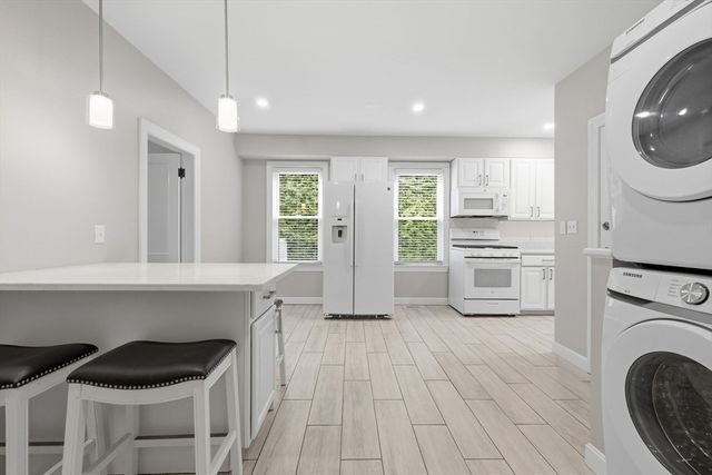 40 County St 1, Peabody, MA 01960