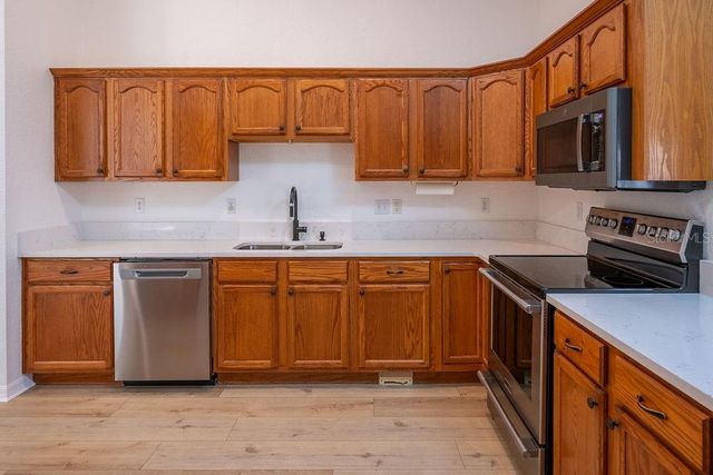 36629 FRAZEE HILL ROAD, Dade City, FL 33523