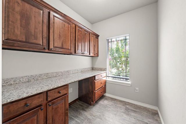 233 Timber Lane, Harrah, OK 73045