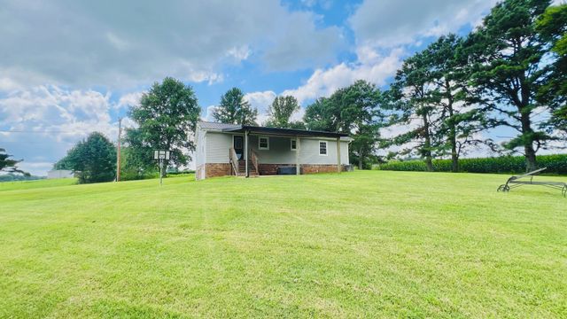 80 Gang Rd, Lawrenceburg, TN 38464