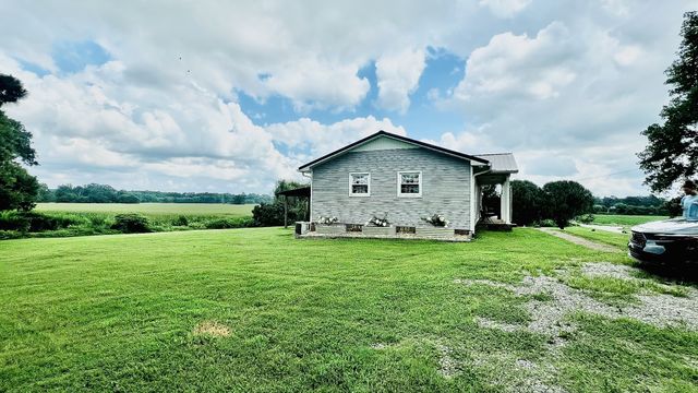 80 Gang Rd, Lawrenceburg, TN 38464