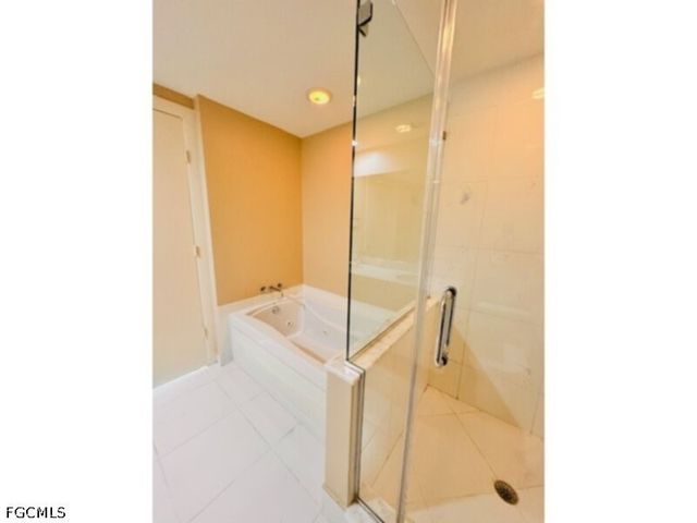3000 Oasis Grand BLVD 2206, Fort Myers, FL 33916