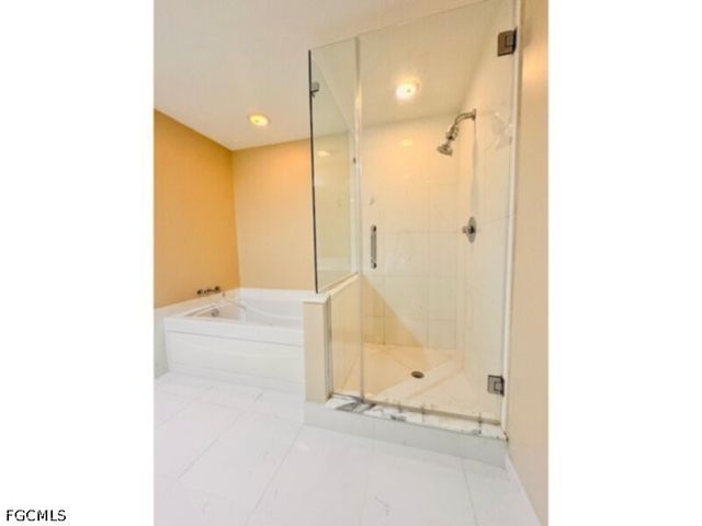 3000 Oasis Grand BLVD 2206, Fort Myers, FL 33916
