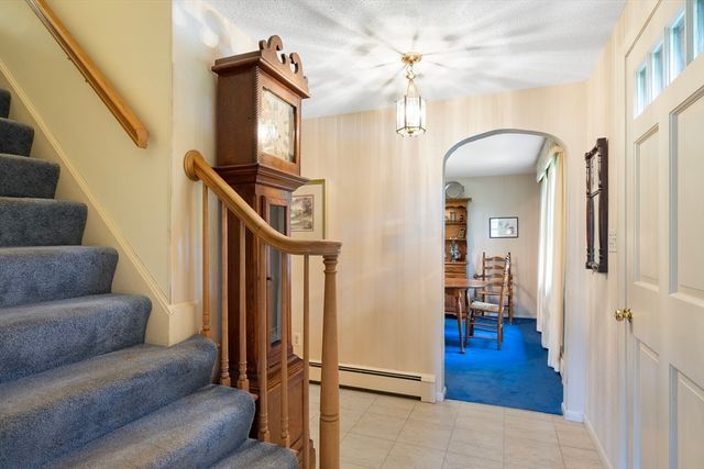 55 Longfellow Road, Holyoke, MA 01040