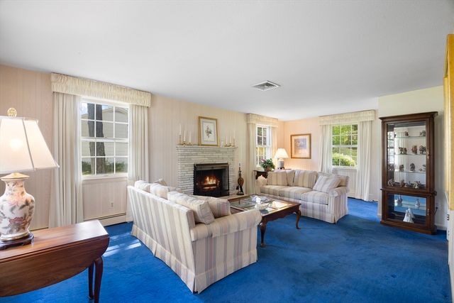 55 Longfellow Road, Holyoke, MA 01040