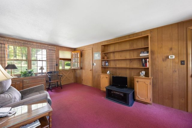 55 Longfellow Road, Holyoke, MA 01040