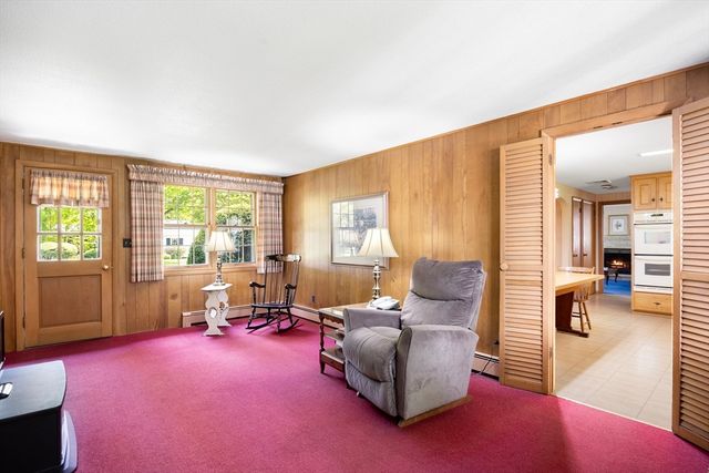 55 Longfellow Road, Holyoke, MA 01040