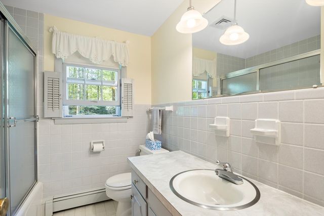 55 Longfellow Road, Holyoke, MA 01040