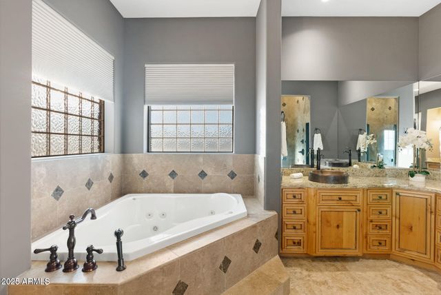 16215 E SAGUARO VISTA Drive, Scottsdale, AZ 85262