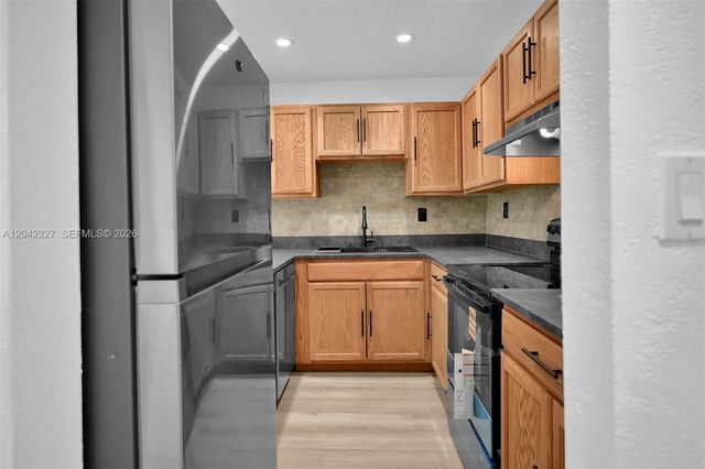 9301 SW 92nd Avenue A302, Miami, FL 33176