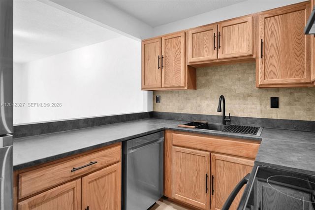 9301 SW 92nd Avenue A302, Miami, FL 33176