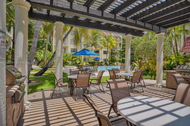 9301 SW 92nd Avenue A302, Miami, FL 33176