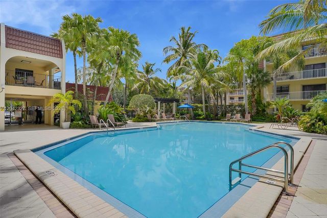 9301 SW 92nd Avenue A302, Miami, FL 33176
