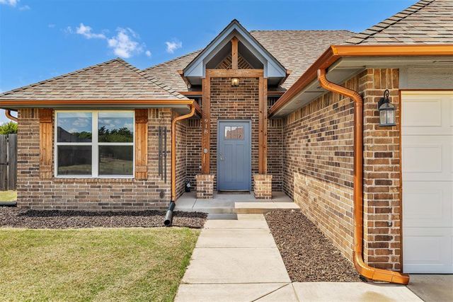 918 Red Rock Road, Blanchard, OK 73010