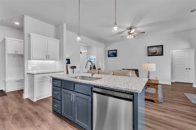 918 Red Rock Road, Blanchard, OK 73010