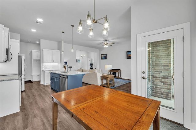 918 Red Rock Road, Blanchard, OK 73010