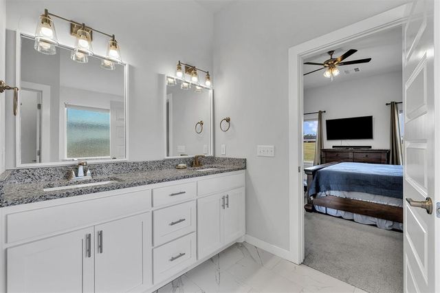 918 Red Rock Road, Blanchard, OK 73010