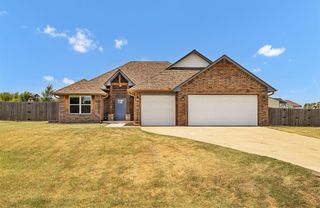 918 Red Rock Road, Blanchard, OK 73010