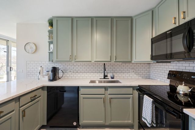 6000 E Lake Drive 1D, Lisle, IL 60532