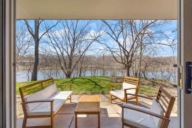 6000 E Lake Drive 1D, Lisle, IL 60532