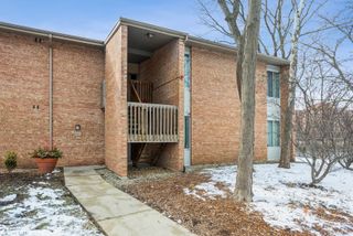 6000 E Lake Drive 1D, Lisle, IL 60532