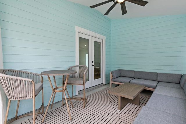 77 Aloha Cir, St Augustine, FL 32080