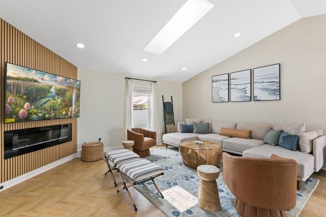 77 Aloha Cir, St Augustine, FL 32080