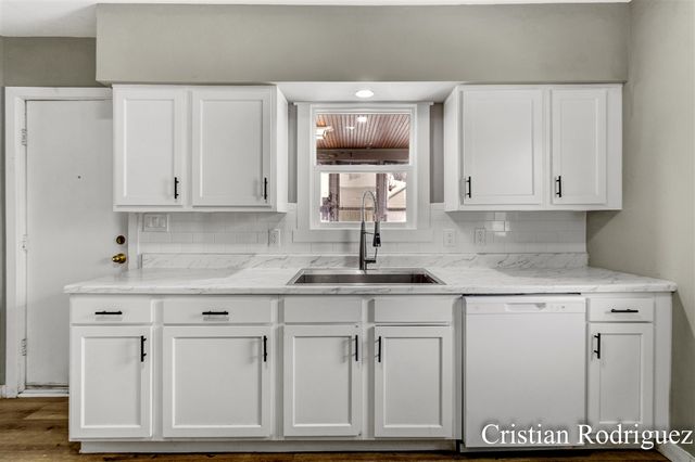 1118 Dunham Street, Grand Rapids, MI 49506