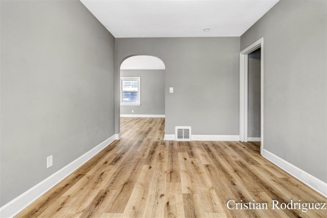 1118 Dunham Street, Grand Rapids, MI 49506