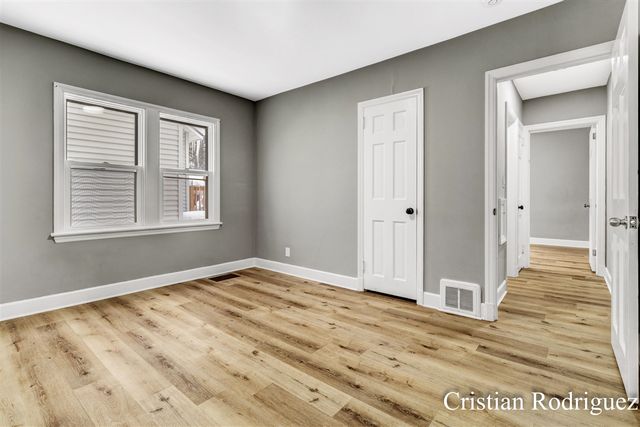 1118 Dunham Street, Grand Rapids, MI 49506