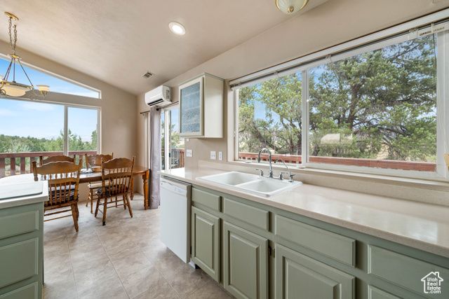 635 N COUGAR LN, Apple Valley, UT 84737